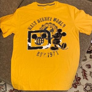 NWT Unisex vintage Walt Disney World Parks Est.1971 T-Shirt Mickey Mouse graphic